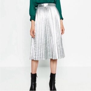 ZARA Silver Faux Leather Metallic Pleated Midi Skirt